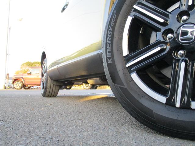 ヴェゼル e:HEV X (純正ナビ) ワンオーナーBカメラ ETC 純正アルミ パドルシフト パーキングセンサー プッシュスタート 電子ブレーキ 純正LEDヘッドライト オートマチックハイビーム ホンダセンシング 安全装置(52枚目)