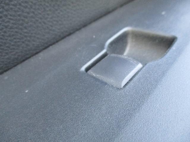 ヴェゼル e:HEV X (純正ナビ) ワンオーナーBカメラ ETC 純正アルミ パドルシフト パーキングセンサー プッシュスタート 電子ブレーキ 純正LEDヘッドライト オートマチックハイビーム ホンダセンシング 安全装置(62枚目)