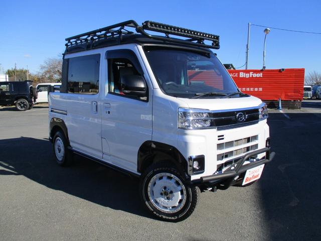 アトレー アトレーデッキバン　＜４ＷＤターボ＞　＜アルパインＢＩＧ／Ｘ１１＆インナーミラー＞　＜リフトアップ＞　両側パワースライド　純正ＬＥＤヘッドライト　ラプター塗装施工あり　スマートキー　バンパーガード　レザー調シートカバー（4枚目）