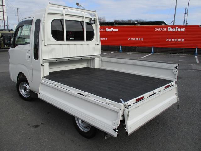 ハイゼットトラック ジャンボエクストラ　（オートマ　４ＷＤ）（ワンオーナー）純正オプションＣＤオーディオ　ＥＴＣ　純正ＬＥＤヘッドライト　電動格納ドアミラー　スマートキー　プッシュスタート　アオリガード　荷台マット　作業灯　スマートアシスト（16枚目）