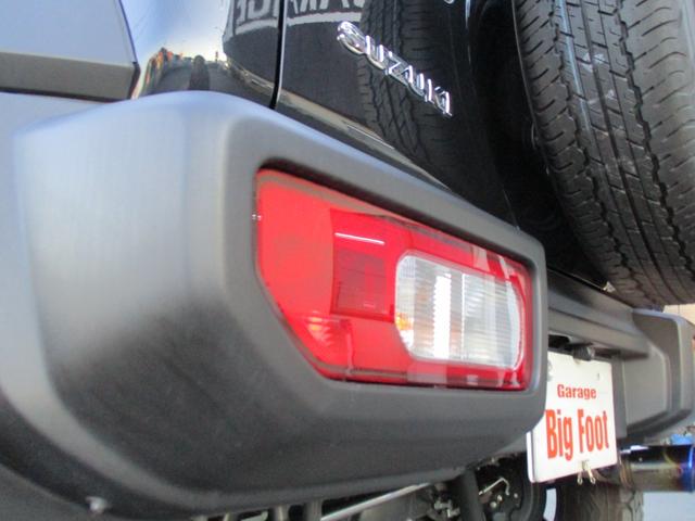 ジムニーシエラ ＪＣ　＜柿本マフラー＞　＜ＪＡＯＳプロテクター＞　＜リフトアップ＞　ディスプレイオーディオ　Ｂｌｕｅｔｏｏｔｈ　バックカメラ　ＥＴＣ　社外１６アルミ＆オープンカントリー　ＯＰフロントグリル　革調シートカバー（21枚目）