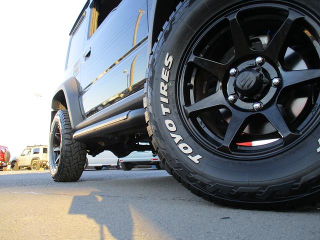 ジムニーシエラ ＪＣ　＜柿本マフラー＞　＜ＪＡＯＳプロテクター＞　＜リフトアップ＞　ディスプレイオーディオ　Ｂｌｕｅｔｏｏｔｈ　バックカメラ　ＥＴＣ　社外１６アルミ＆オープンカントリー　ＯＰフロントグリル　革調シートカバー（26枚目）