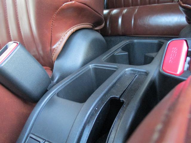 ジムニーシエラ ＪＣ　＜柿本マフラー＞　＜ＪＡＯＳプロテクター＞　＜リフトアップ＞　ディスプレイオーディオ　Ｂｌｕｅｔｏｏｔｈ　バックカメラ　ＥＴＣ　社外１６アルミ＆オープンカントリー　ＯＰフロントグリル　革調シートカバー（56枚目）