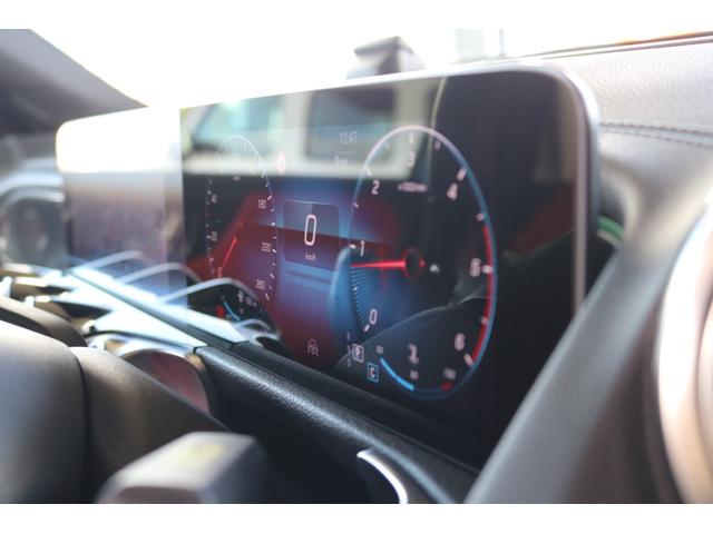 GLB GLB200d AMGライン OP107 AMGレザーエクスクルーシブPKG・パノラマSR・アドバンスドPKG・ナビゲーションPKG・レーダーセーフティPKG・HUD・赤革/黒革・マルチビームLED・360度カメラ・デニムブルーM(7枚目)