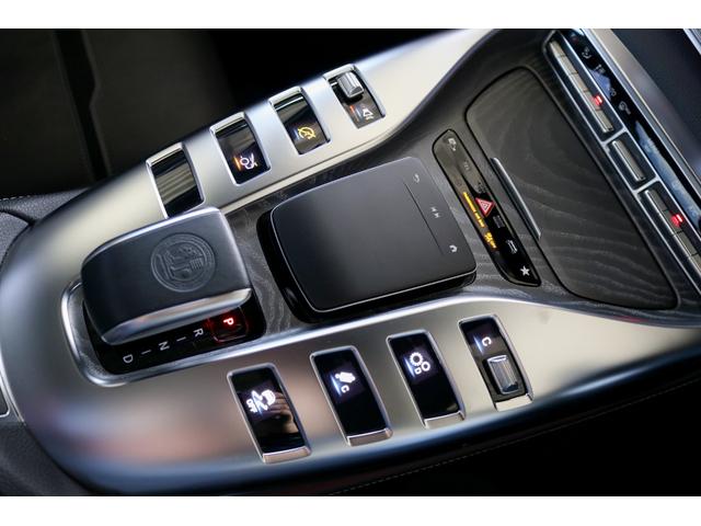 GT 4ドアクーペ 43 4マチック+ ライドコントロール+パッケージ グラファイトグレーM・パノラマルーフ・AMGライドコントロール+エアサス・AMG20AW・HUD・Burmesterサウンド・レーダーセーフティPKG・エアバランスPKG・リトラクタブルリアスポイラー(6枚目)