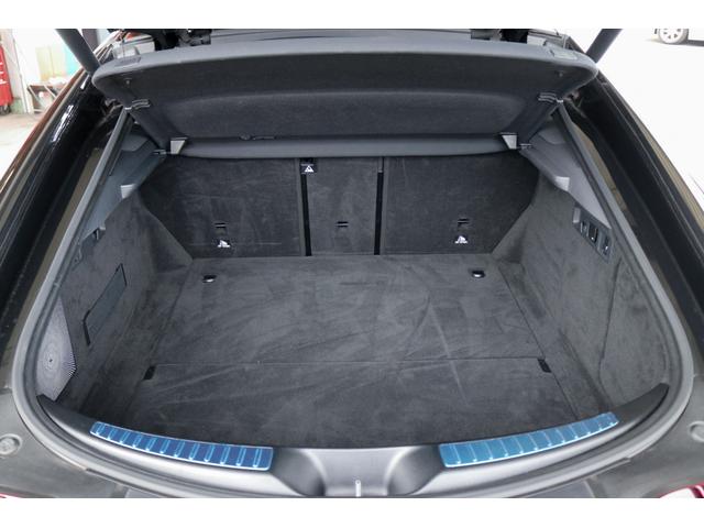 GT 4ドアクーペ 43 4マチック+ ライドコントロール+パッケージ グラファイトグレーM・パノラマルーフ・AMGライドコントロール+エアサス・AMG20AW・HUD・Burmesterサウンド・レーダーセーフティPKG・エアバランスPKG・リトラクタブルリアスポイラー(12枚目)