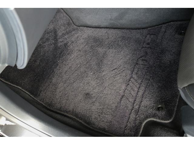 GT 4ドアクーペ 43 4マチック+ ライドコントロール+パッケージ グラファイトグレーM・パノラマルーフ・AMGライドコントロール+エアサス・AMG20AW・HUD・Burmesterサウンド・レーダーセーフティPKG・エアバランスPKG・リトラクタブルリアスポイラー(72枚目)