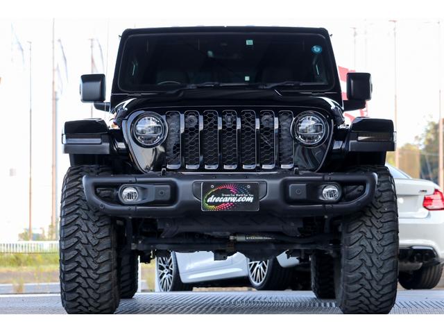 ジープ・ラングラーアンリミテッド サハラ フューエルオフロード20インチブラックAW・ラフカントリーリフトアップ・USルビコンスタイルフロントバンパー・Smittybiltスペアタイヤキャリア・前後センサー・前後カメラ・LEDライト・黒革・(21枚目)