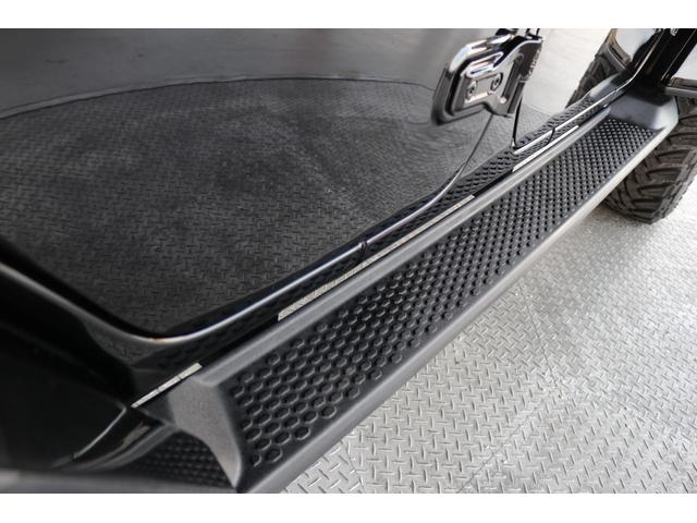 ジープ・ラングラーアンリミテッド サハラ フューエルオフロード20インチブラックAW・ラフカントリーリフトアップ・USルビコンスタイルフロントバンパー・Smittybiltスペアタイヤキャリア・前後センサー・前後カメラ・LEDライト・黒革・(43枚目)