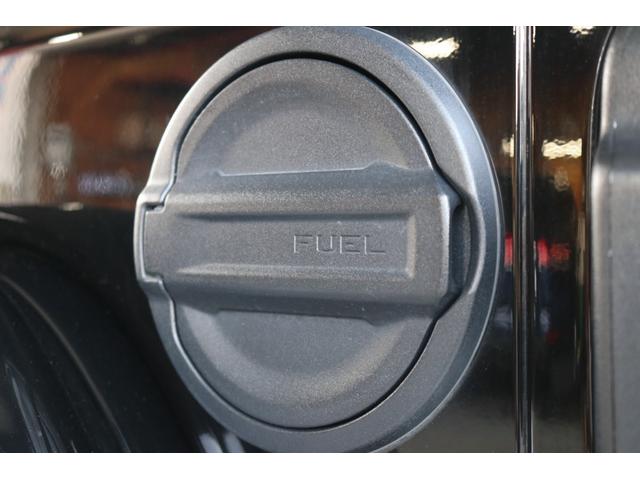 ジープ・ラングラーアンリミテッド サハラ フューエルオフロード20インチブラックAW・ラフカントリーリフトアップ・USルビコンスタイルフロントバンパー・Smittybiltスペアタイヤキャリア・前後センサー・前後カメラ・LEDライト・黒革・(46枚目)