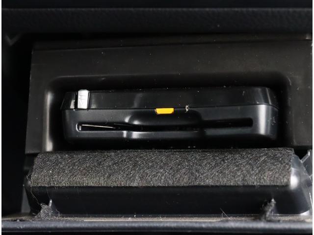 ＥＴＣ２．０が装着されております！高速道路利自動精算と、渋滞情報を取得し、ナビゲーションと連動！！　状況をお知らせしたり、迂回路の提案等も行います！