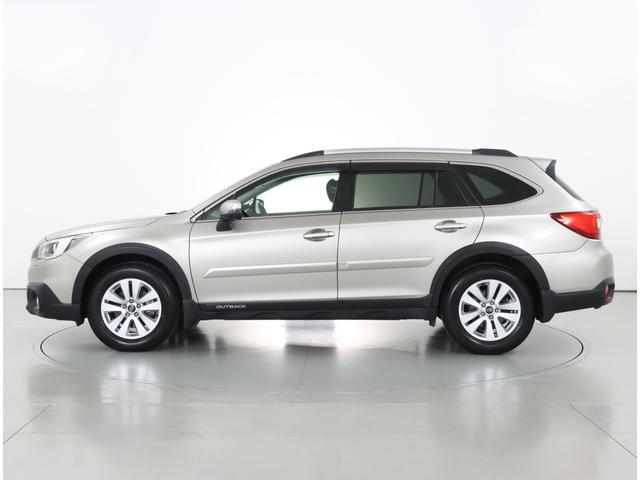 中古車だからこそオススメのボディーコーティング！！ボディ全体を磨く下地処理から丁寧に行い、細かい傷や水垢等の汚れを奇麗にしてから施工いたします！！ビフォー・アフターがハッキリとお判りいただけます！