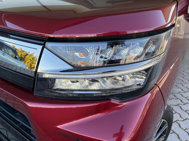 ステラ カスタムＲ　スマートアシスト　新品タイヤ　ナビ　ＥＴＣ２．０　ナビ連動前後ドラレコ　バックカメラ　運転席シートヒーター　ベンチシート　ＣＤ／ＤＶＤ　ＨＤＭＩ　４ＷＤ　エンジンスターター　プッシュスタート　ワンオーナー　リヤコーナーセンサー　寒冷地仕様（42枚目）