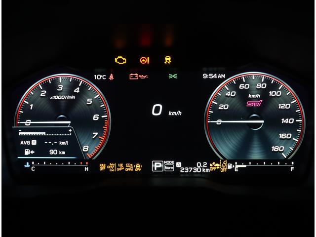 レヴォーグ ＳＴＩ　Ｓｐｏｒｔ　ＥＸ　新世代アイサイトＸ　ＳＴＩグリル　ナビ機能付１１．６インフォメーションディスプレイ　ＥＴＣ２．０　フロント・サイド・バックカメラ　ドラレコ　ＣＤ／ＤＶＤ　エンジンスターター　スマートリヤビューミラー　カーゴステップステンレス（15枚目）