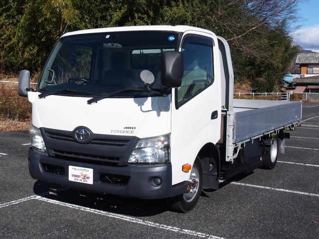 トヨエース ロングフルジャストロー　４．０ディーゼルターボ　４ＷＤ　ワイドキャブ　アルミブロック　５ＭＴ　積載２ｔ（2枚目）