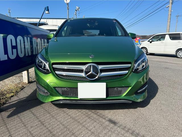 Ｂクラス Ｂ１８０　ベーシックパッケージ　レーダーセーフティ　シートヒーター　ＥＴＣ　１８インチ　ナビ　バックカメラ（2枚目）