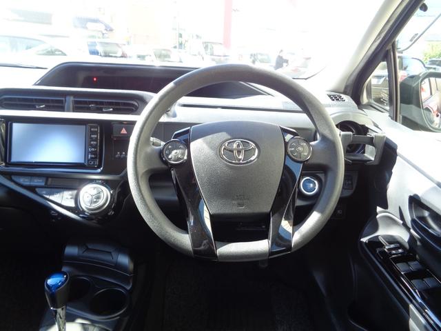 アクア Sスタイルブラック 禁煙車 スマートキー 純正ナビ 地デジ バックカメラ ETC(7枚目)