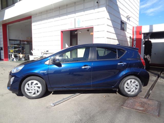 アクア Sスタイルブラック 禁煙車 スマートキー 純正ナビ 地デジ バックカメラ ETC(20枚目)