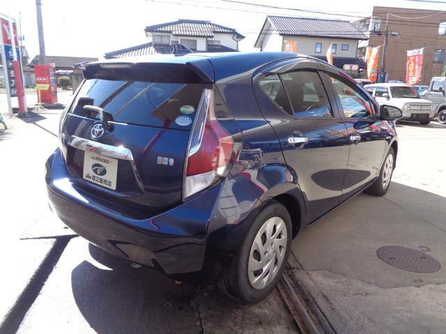 アクア Sスタイルブラック 禁煙車 スマートキー 純正ナビ 地デジ バックカメラ ETC(22枚目)