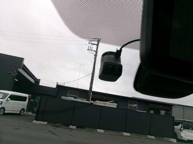 セレナ 2.0 ハイウェイスター V ナビ・後席モニター・アラビュー・ドラレコ(14枚目)