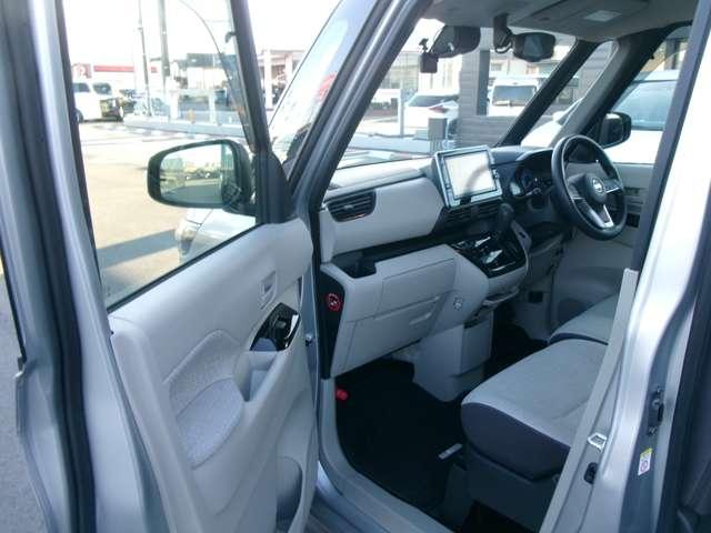 ルークス ６６０　Ｘ　ナビ／アラビュー／片側オートスライド（18枚目）