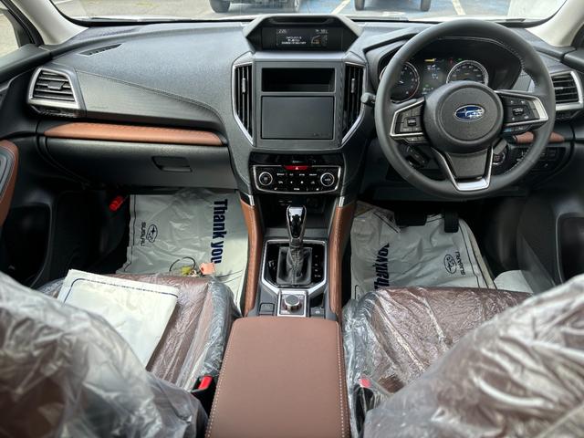 フォレスター アドバンス サンルーフ 茶本革シート ルーフレール パワーリアゲート(3枚目)