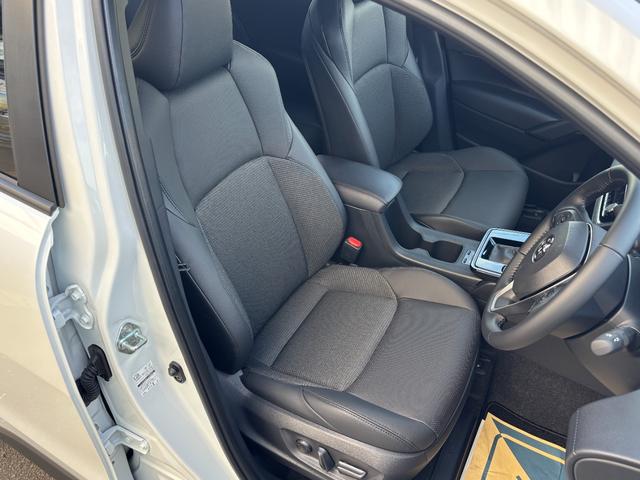 カローラクロス ハイブリッド Z 2025年マイナー後 AC100V/1500W ブラインドスポットモニター パノラミックビューモニター フロアマット ドアバイザー(14枚目)