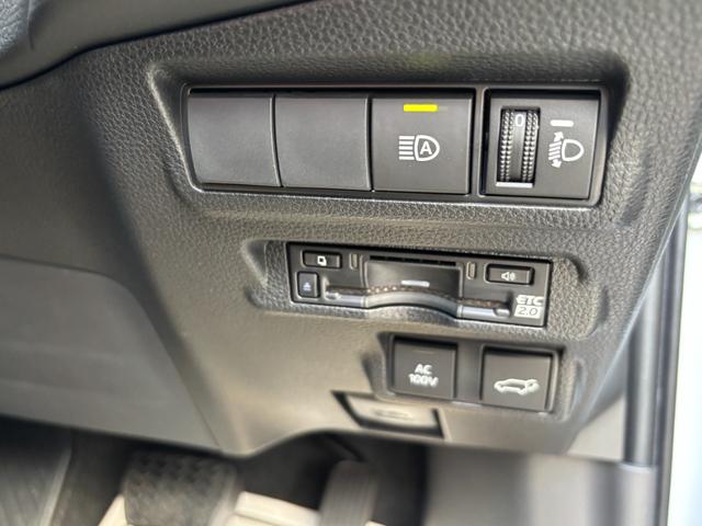 カローラクロス ハイブリッド Z 2025年マイナー後 AC100V/1500W ブラインドスポットモニター パノラミックビューモニター フロアマット ドアバイザー(22枚目)