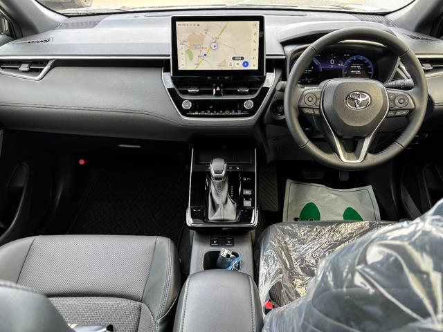 カローラクロス ハイブリッド　Ｚ　２０２５年マイナー後　ＡＣ１００Ｖ／１５００Ｗ　ブラインドスポットモニター　パノラミックビューモニター　フロアマット（3枚目）