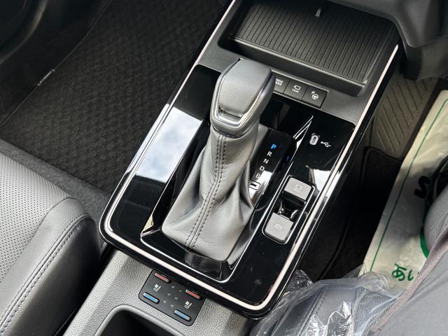 カローラクロス ハイブリッド　Ｚ　２０２５年マイナー後　ＡＣ１００Ｖ／１５００Ｗ　ブラインドスポットモニター　パノラミックビューモニター　フロアマット（14枚目）