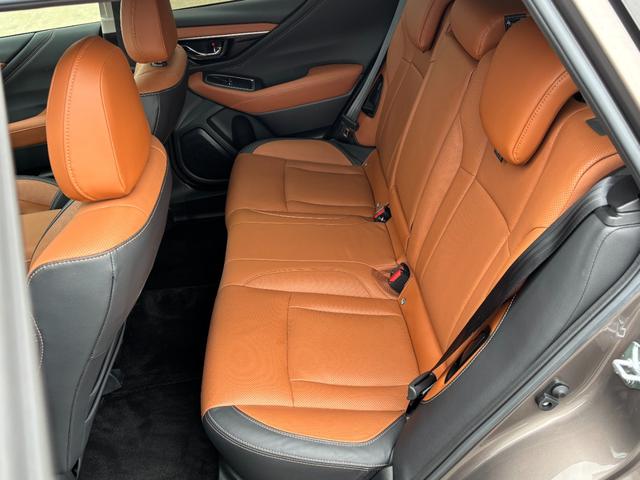 レガシィアウトバック リミテッドＥＸ　後期Ｄ型　茶本革シート　サンルーフ　３カメラアイサイト　アイサイトＸ　ハーマンカードン　ドライブレコーダー　シートベンチレーション（19枚目）