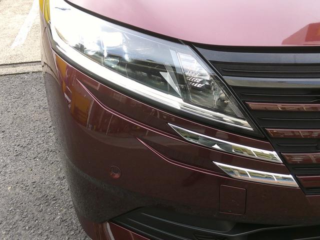 ノート Ｘ　純正ナビ　プロパイロット　アラウンドビューモニター　衝突被害軽減ブレ－キ　前後センサー　ＢＬＵＥＴＯＯＴＨ　横滑防止装置　ＵＳＢ接続　オートマチックハイビーム　ＥＴＣ２・０　衝突安全ボディ　ドラレコ（13枚目）