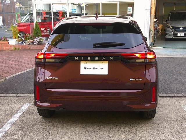 ノート Ｘ　純正ナビ　プロパイロット　アラウンドビューモニター　衝突被害軽減ブレ－キ　前後センサー　ＢＬＵＥＴＯＯＴＨ　横滑防止装置　ＵＳＢ接続　オートマチックハイビーム　ＥＴＣ２・０　衝突安全ボディ　ドラレコ（20枚目）