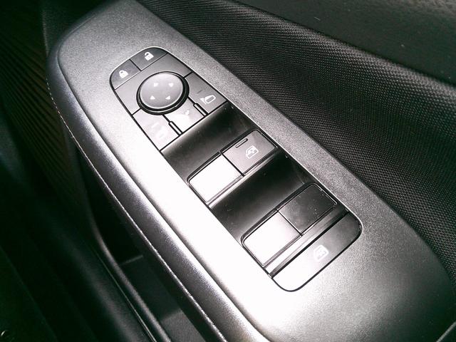 ノート Ｘ　純正ナビ　プロパイロット　アラウンドビューモニター　衝突被害軽減ブレ－キ　前後センサー　ＢＬＵＥＴＯＯＴＨ　横滑防止装置　ＵＳＢ接続　オートマチックハイビーム　ＥＴＣ２・０　衝突安全ボディ　ドラレコ（53枚目）