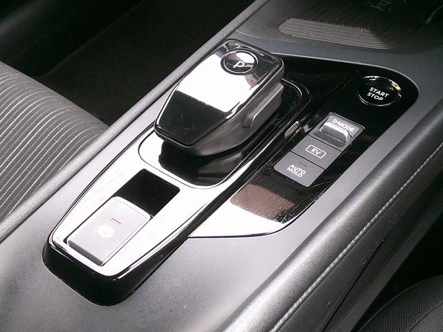 ノート Ｘ　純正ナビ　プロパイロット　アラウンドビューモニター　衝突被害軽減ブレ－キ　前後センサー　ＢＬＵＥＴＯＯＴＨ　横滑防止装置　ＵＳＢ接続　オートマチックハイビーム　ＥＴＣ２・０　衝突安全ボディ　ドラレコ（55枚目）