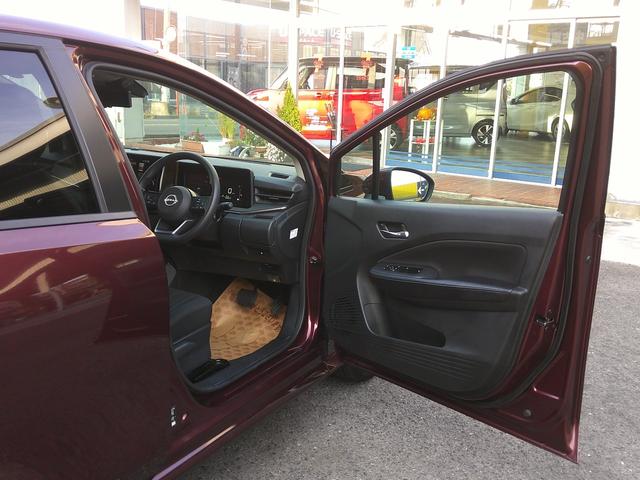 ノート Ｘ　純正ナビ　プロパイロット　アラウンドビューモニター　衝突被害軽減ブレ－キ　前後センサー　ＢＬＵＥＴＯＯＴＨ　横滑防止装置　ＵＳＢ接続　オートマチックハイビーム　ＥＴＣ２・０　衝突安全ボディ　ドラレコ（78枚目）