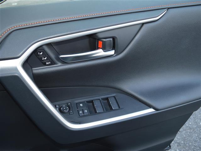 RAV4 アドベンチャー(18枚目)