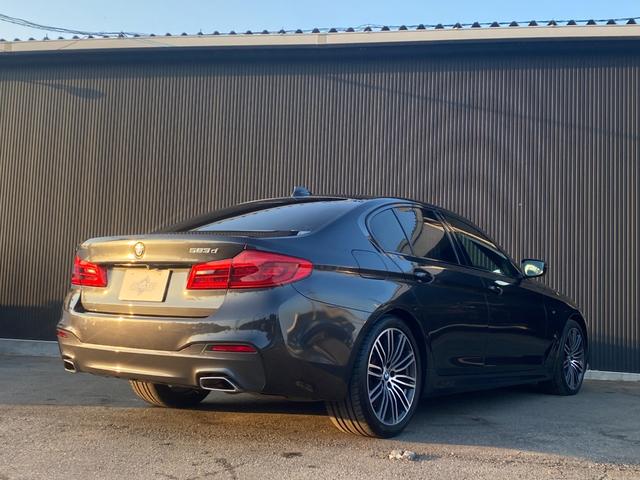 ５シリーズ ５２３ｄ　Ｍスポーツ　ハイラインパッケージ　タッチパネルｉＤｒｉｖｅナビ　１２セグ　全方位カメラ　オイスター革Ｓ　全席Ｓヒーター　ＨａｒｍａｎＫａｒｄｏｎ　インテリセーフＰＫＧ　ＡＣＣ　ＬＣＷ　ＬＤＷ　ＨＵＤ　ＬＥＤオートハイビーム　Ｐトランク（7枚目）