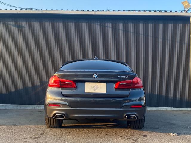 ５シリーズ ５２３ｄ　Ｍスポーツ　ハイラインパッケージ　タッチパネルｉＤｒｉｖｅナビ　１２セグ　全方位カメラ　オイスター革Ｓ　全席Ｓヒーター　ＨａｒｍａｎＫａｒｄｏｎ　インテリセーフＰＫＧ　ＡＣＣ　ＬＣＷ　ＬＤＷ　ＨＵＤ　ＬＥＤオートハイビーム　Ｐトランク（8枚目）
