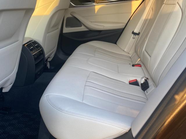 ５シリーズ ５２３ｄ　Ｍスポーツ　ハイラインパッケージ　タッチパネルｉＤｒｉｖｅナビ　１２セグ　全方位カメラ　オイスター革Ｓ　全席Ｓヒーター　ＨａｒｍａｎＫａｒｄｏｎ　インテリセーフＰＫＧ　ＡＣＣ　ＬＣＷ　ＬＤＷ　ＨＵＤ　ＬＥＤオートハイビーム　Ｐトランク（20枚目）