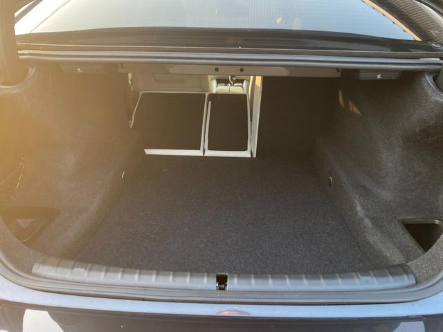 ５シリーズ ５２３ｄ　Ｍスポーツ　ハイラインパッケージ　タッチパネルｉＤｒｉｖｅナビ　１２セグ　全方位カメラ　オイスター革Ｓ　全席Ｓヒーター　ＨａｒｍａｎＫａｒｄｏｎ　インテリセーフＰＫＧ　ＡＣＣ　ＬＣＷ　ＬＤＷ　ＨＵＤ　ＬＥＤオートハイビーム　Ｐトランク（28枚目）