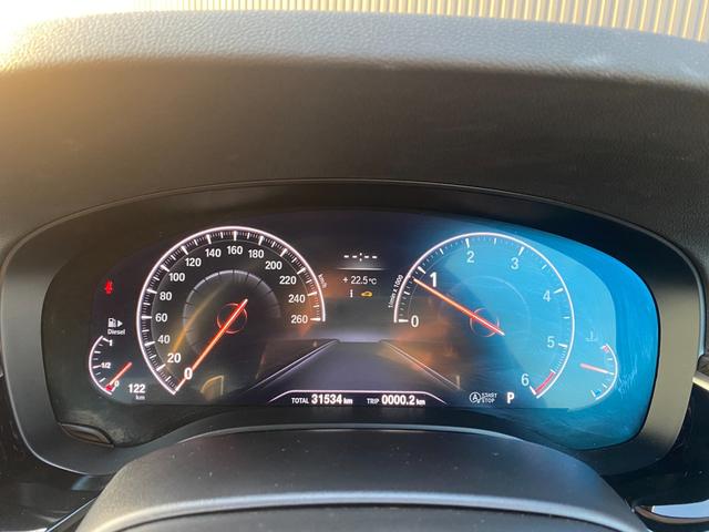 ５シリーズ ５２３ｄ　Ｍスポーツ　ハイラインパッケージ　タッチパネルｉＤｒｉｖｅナビ　１２セグ　全方位カメラ　オイスター革Ｓ　全席Ｓヒーター　ＨａｒｍａｎＫａｒｄｏｎ　インテリセーフＰＫＧ　ＡＣＣ　ＬＣＷ　ＬＤＷ　ＨＵＤ　ＬＥＤオートハイビーム　Ｐトランク（38枚目）