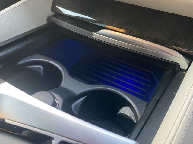 ５シリーズ ５２３ｄ　Ｍスポーツ　ハイラインパッケージ　タッチパネルｉＤｒｉｖｅナビ　１２セグ　全方位カメラ　オイスター革Ｓ　全席Ｓヒーター　ＨａｒｍａｎＫａｒｄｏｎ　インテリセーフＰＫＧ　ＡＣＣ　ＬＣＷ　ＬＤＷ　ＨＵＤ　ＬＥＤオートハイビーム　Ｐトランク（58枚目）