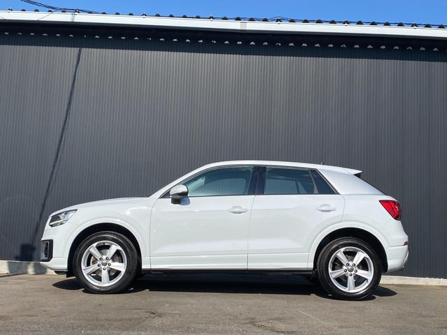 Ｑ２ ３０ＴＦＳＩスポーツ　ヴァーチャルコクピット　バックカメラ　ＭＭＩナビ　Ａｕｄｉドライブセレクト　Ａｕｄｉプレセンス　ＡＣＣ　Ａｕｄｉアクティブレーンアシスト　レインセンサー　前席シートヒーター　アドバンスドキー　ＬＥＤ（5枚目）