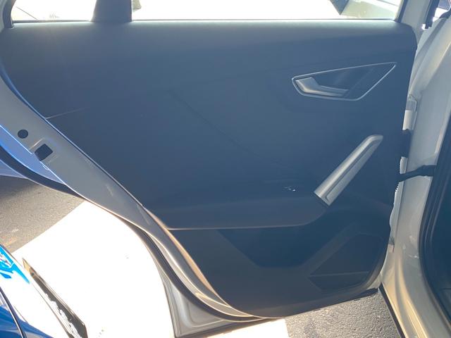 Ｑ２ ３０ＴＦＳＩスポーツ　ヴァーチャルコクピット　バックカメラ　ＭＭＩナビ　Ａｕｄｉドライブセレクト　Ａｕｄｉプレセンス　ＡＣＣ　Ａｕｄｉアクティブレーンアシスト　レインセンサー　前席シートヒーター　アドバンスドキー　ＬＥＤ（20枚目）
