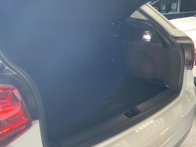 Ｑ２ ３０ＴＦＳＩスポーツ　ヴァーチャルコクピット　バックカメラ　ＭＭＩナビ　Ａｕｄｉドライブセレクト　Ａｕｄｉプレセンス　ＡＣＣ　Ａｕｄｉアクティブレーンアシスト　レインセンサー　前席シートヒーター　アドバンスドキー　ＬＥＤ（21枚目）
