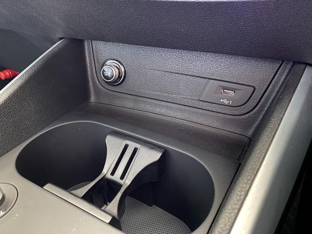 Ｑ２ ３０ＴＦＳＩスポーツ　ヴァーチャルコクピット　バックカメラ　ＭＭＩナビ　Ａｕｄｉドライブセレクト　Ａｕｄｉプレセンス　ＡＣＣ　Ａｕｄｉアクティブレーンアシスト　レインセンサー　前席シートヒーター　アドバンスドキー　ＬＥＤ（50枚目）