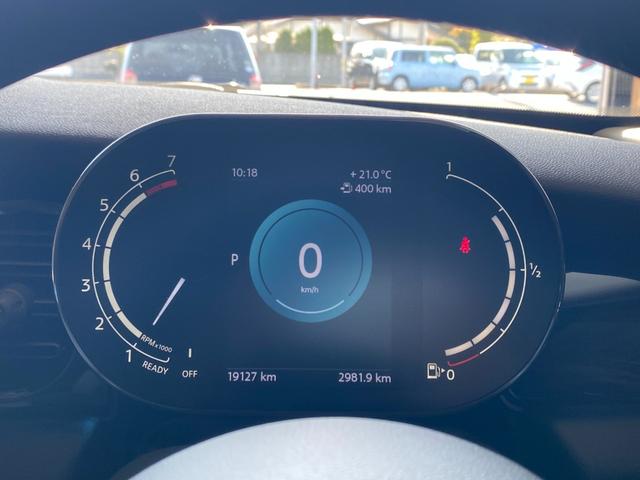 ＭＩＮＩ クーパー　エッセンシャル・トリム　ワンオーナー　ペッパーＰＫＧ　ＨＤＤナビ　Ｂカメラ　フルデジタルメーター　ＡＣＣ　前席Ｓヒーター　アンビエントＬ　ＭＩＮＩカーテシランプ　前後ドラレコ　Ｃアクセス　インテリセーフＰＫＧ　ＬＥＤライト（32枚目）