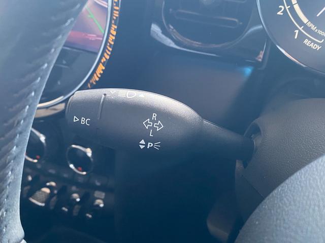 ＭＩＮＩ クーパー　エッセンシャル・トリム　ワンオーナー　ペッパーＰＫＧ　ＨＤＤナビ　Ｂカメラ　フルデジタルメーター　ＡＣＣ　前席Ｓヒーター　アンビエントＬ　ＭＩＮＩカーテシランプ　前後ドラレコ　Ｃアクセス　インテリセーフＰＫＧ　ＬＥＤライト（34枚目）