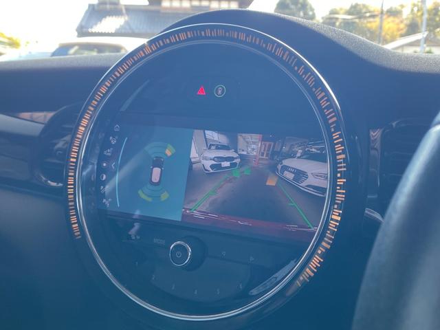 ＭＩＮＩ クーパー　エッセンシャル・トリム　ワンオーナー　ペッパーＰＫＧ　ＨＤＤナビ　Ｂカメラ　フルデジタルメーター　ＡＣＣ　前席Ｓヒーター　アンビエントＬ　ＭＩＮＩカーテシランプ　前後ドラレコ　Ｃアクセス　インテリセーフＰＫＧ　ＬＥＤライト（41枚目）